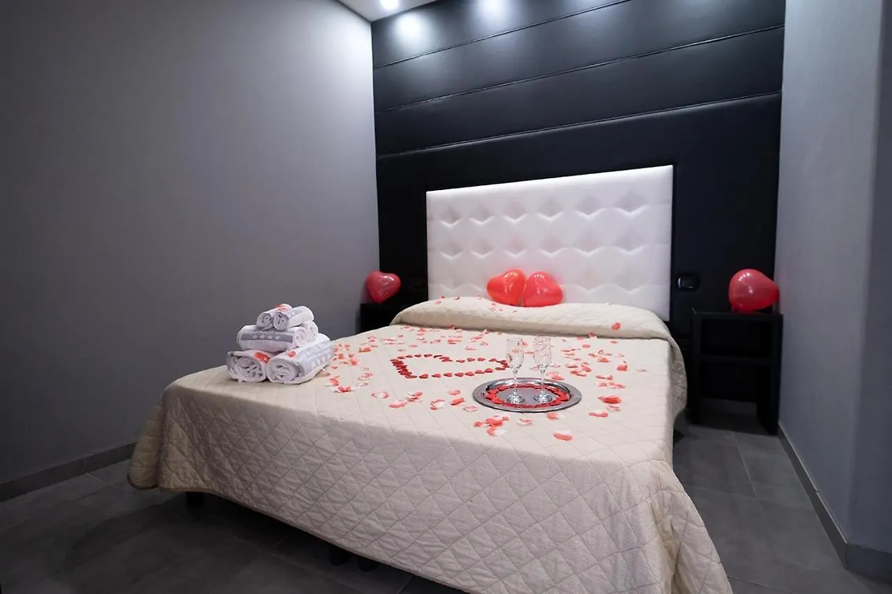 Royal Art H Duomo - Napoli Centro, By Clapa Group Otel İtalya