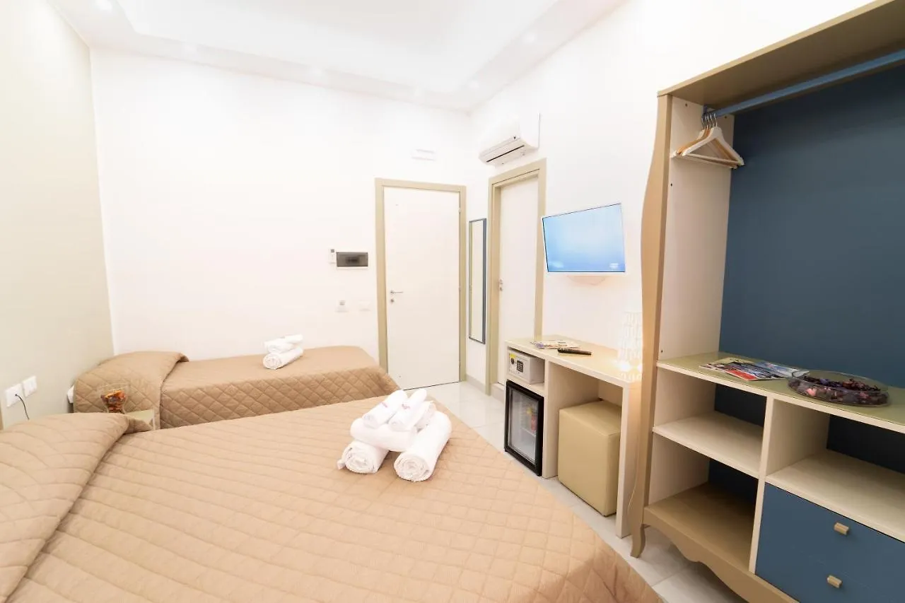 Guest house Royal Art H Duomo - Napoli Centro, By Clapa Group Hotel