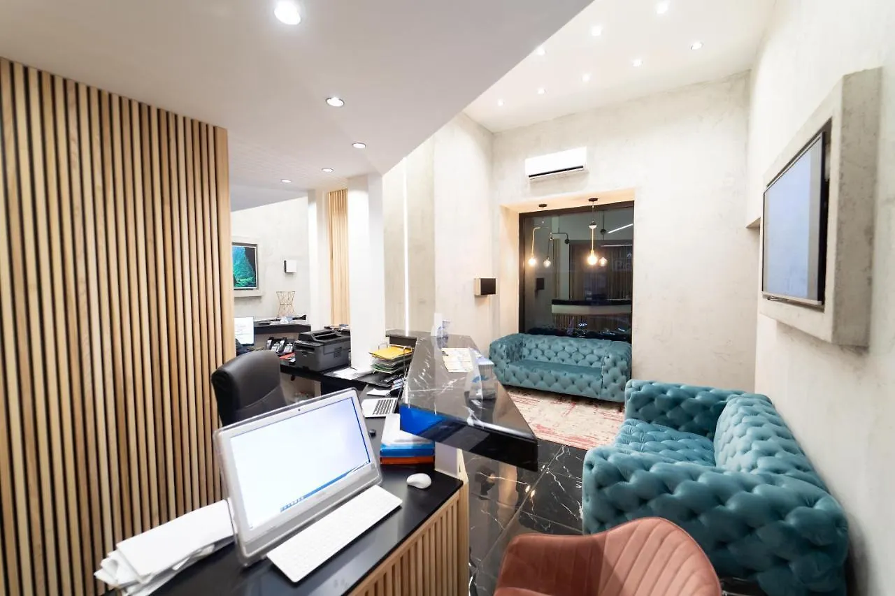 Royal Art H Duomo - Napoli Centro, By Clapa Group Otel 5*,