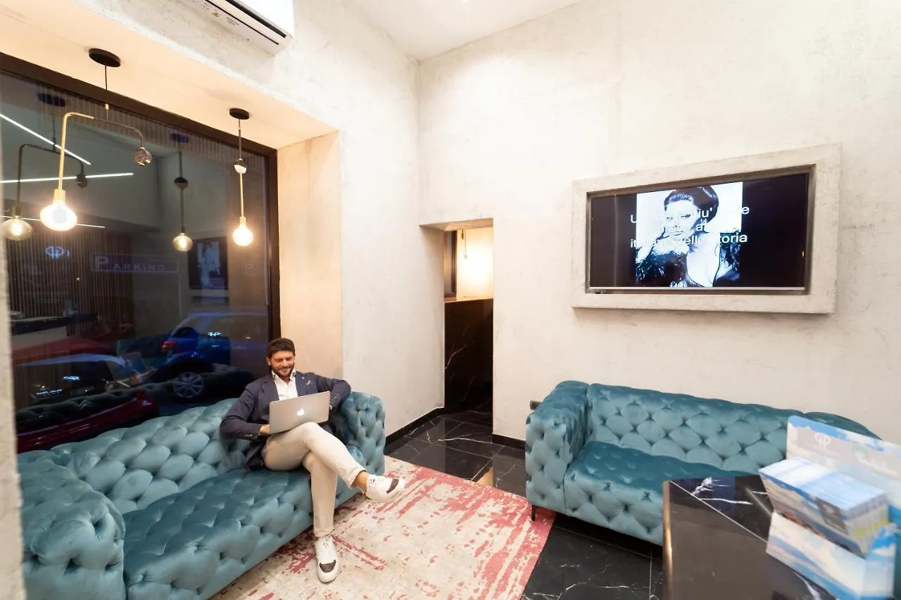 Royal Art H Duomo - Napoli Centro, By Clapa Group Hotel Guest house